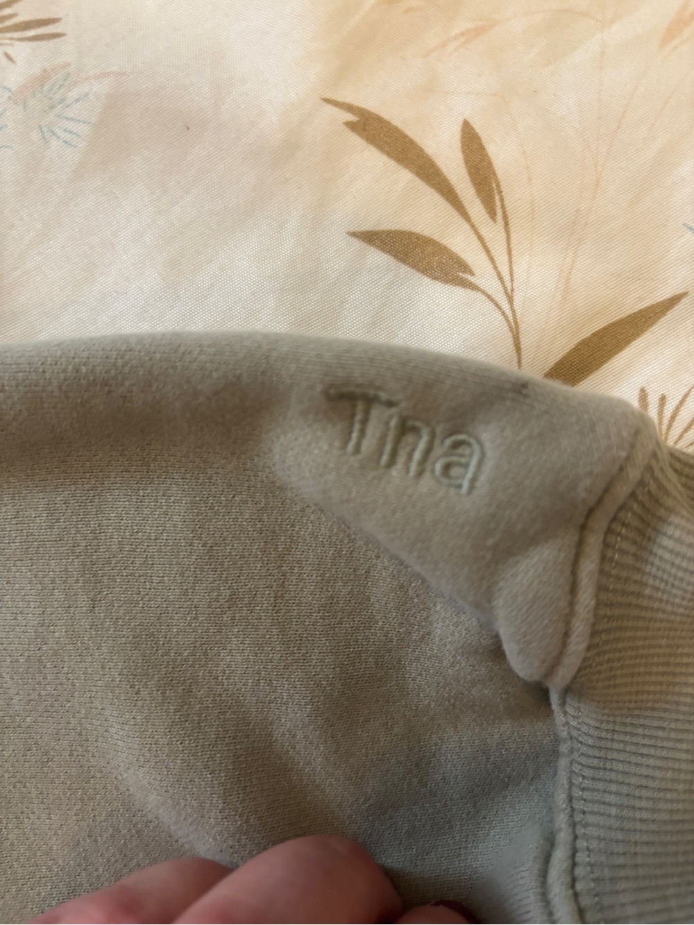 TNA Aritzia CozyAF Fleece Cropped Olive Green Women's Sweatshirt - Picture 11 of 11